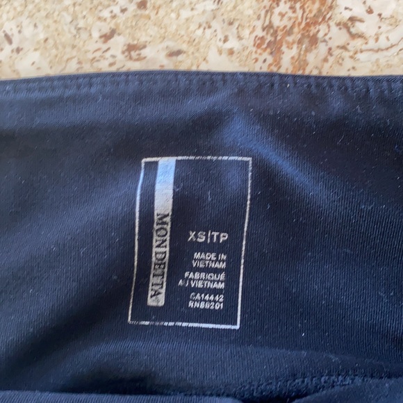 Black Mondetta Leggings - Picture 2 of 4